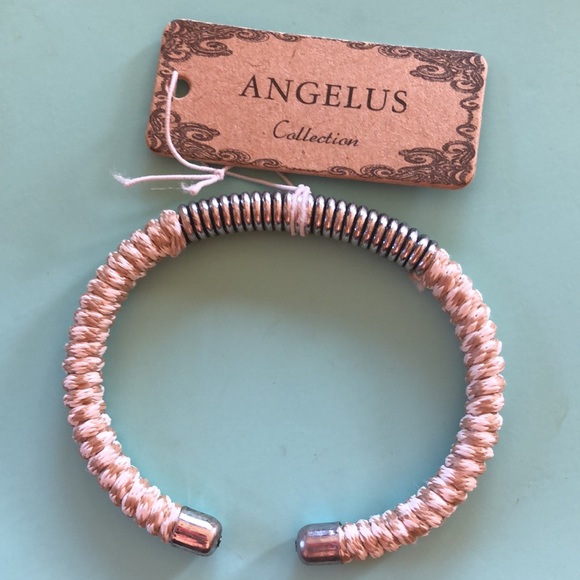 🌼 Wrapped Spring Cuff Bracelet 🌼 - Picture 3 of 8